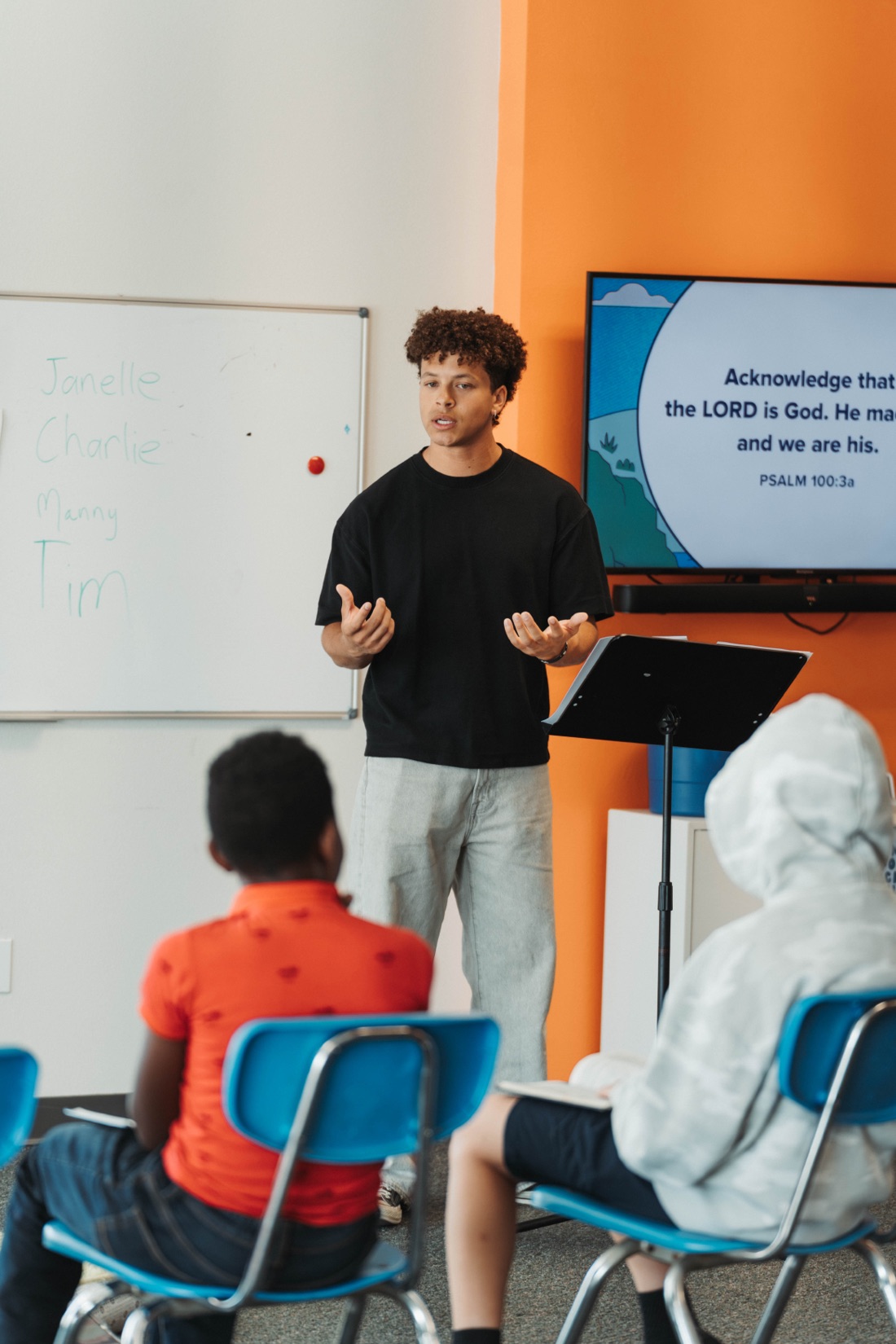 Charles Pickard teaching a group of students in a ministry setting